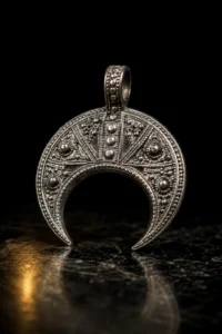 The Slavic Lunula: the crescent-moon-shaped amulet