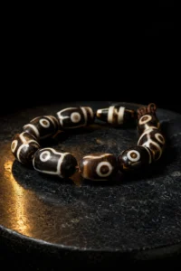 Dzi beads: the agate beads of Tibet